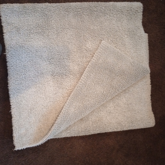 NWOT Pottery Barn Classic Organic Loop Bath Mat, 24 x 64 in, Gray - Picture 7 of 8